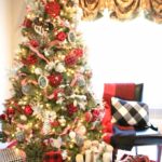 Steps for Decorating a Fabulous Christmas Tree