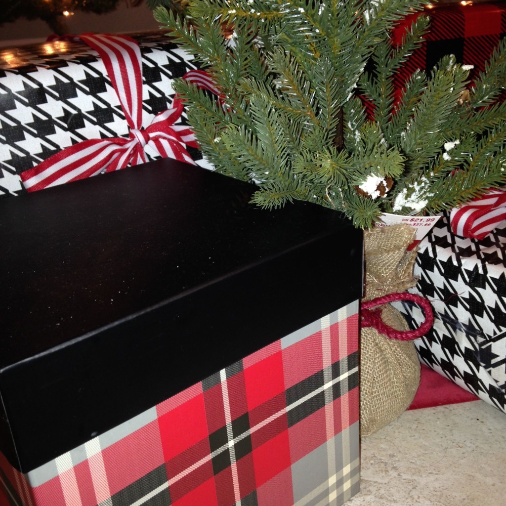Wrapping packages in plaid