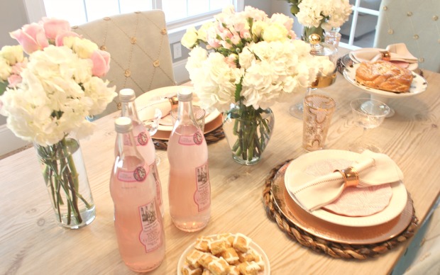 Celebrate your mother this Mother's Day with this gorgeous pink and rose gold tablescape.